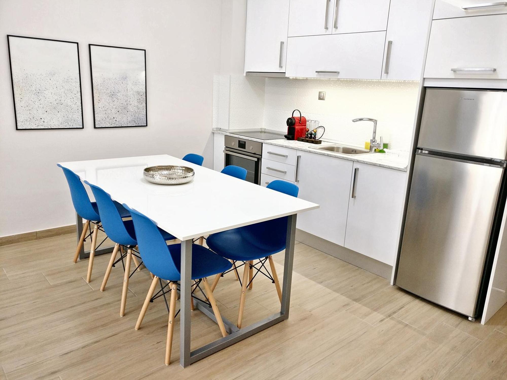Apartment Center With A Modern Breeze *